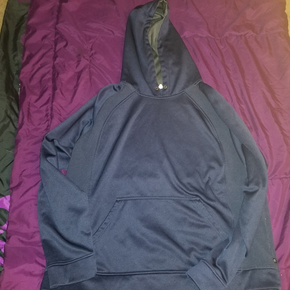 Mens XL hoodie has small snag otherwise ex cond